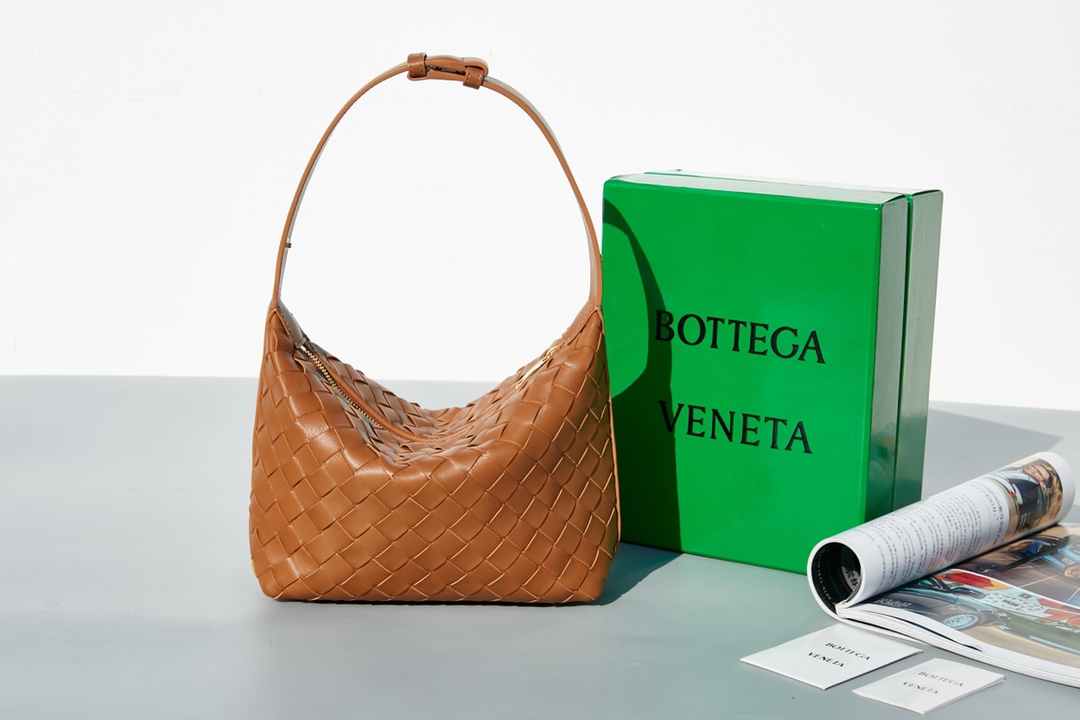 Bottega Veneta Hobo Bags